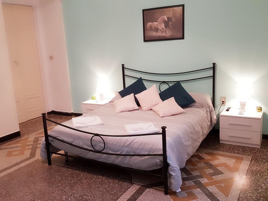 Royal Suite Genoa Bagian luar foto