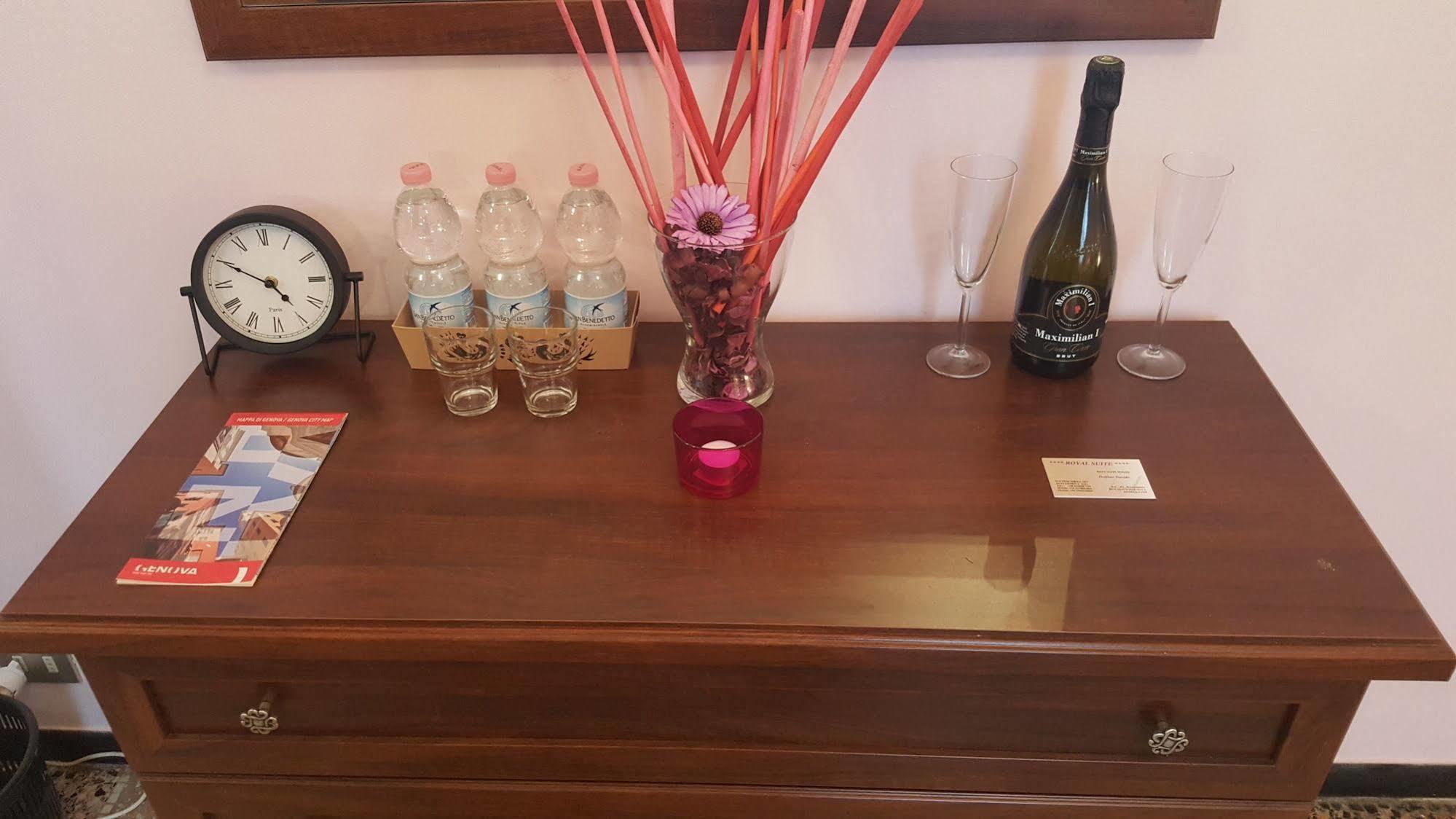 Royal Suite Genoa Bagian luar foto