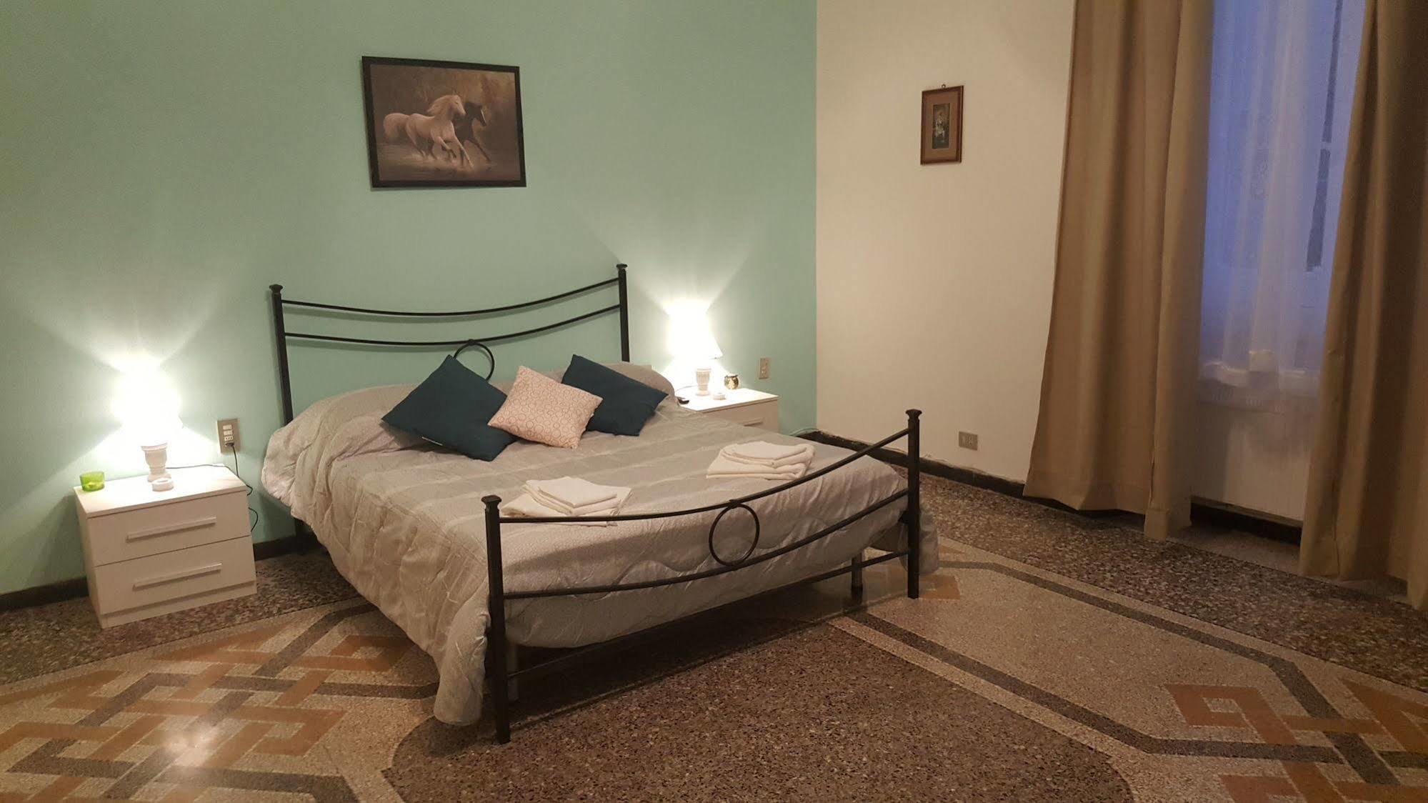 Royal Suite Genoa Bagian luar foto